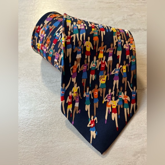Alynn 100% Silk Runner High Running Sports "Marathon" Made in USA Necktie Tie - Picture 3 of 7